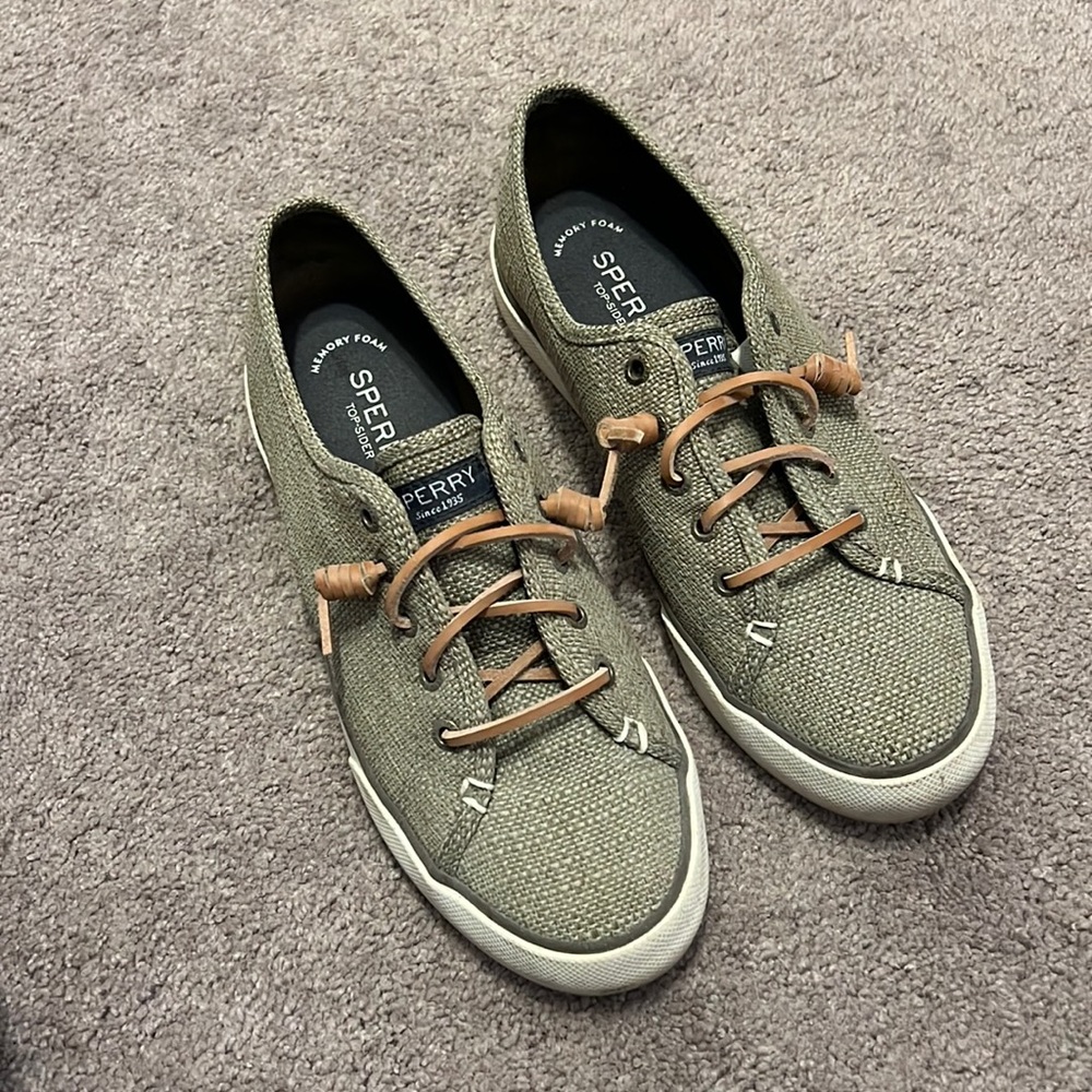 SPERRY - Women’s Size 7.5